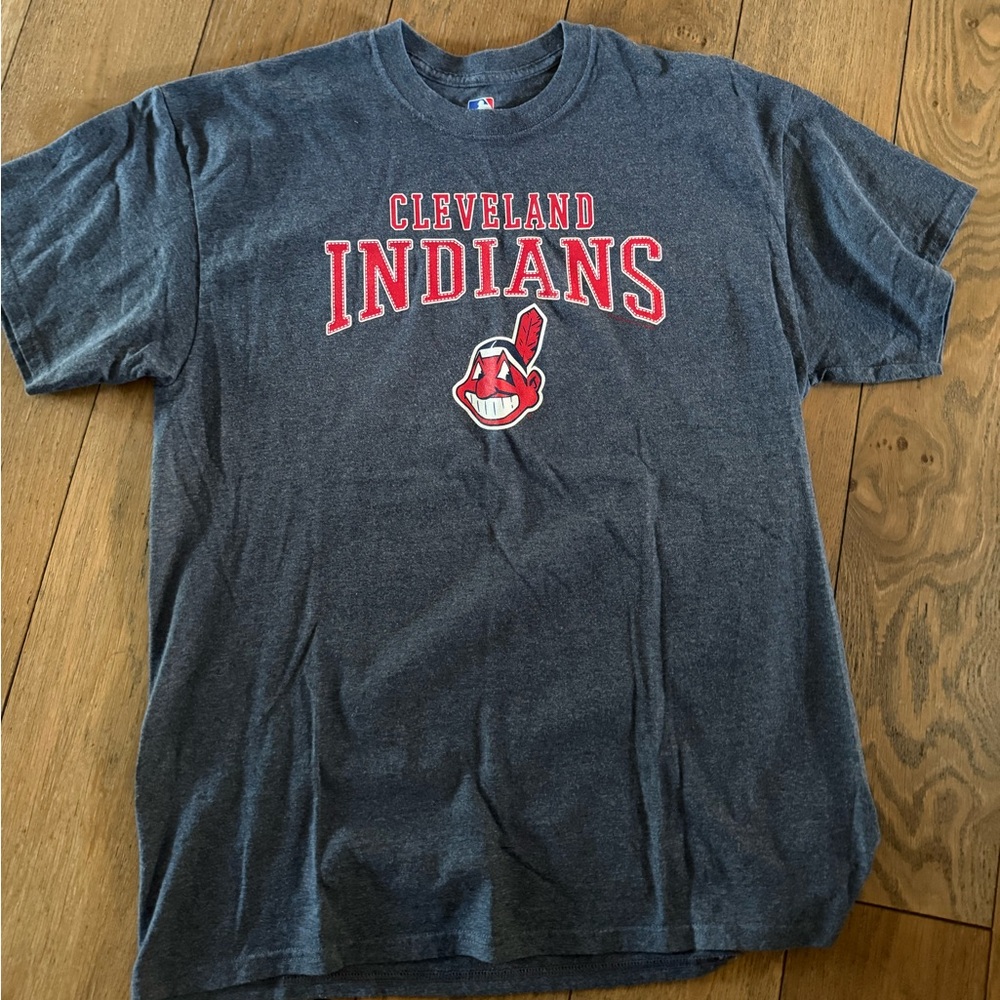 Vintage Cleveland Indians Genuine Merchandise Gray Tee with Red & Blue MLB Logo